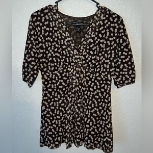 🤎 NEW YORK & COMPANY BROWN POLKA DOT BLOUSE- SIZE MEDIUM